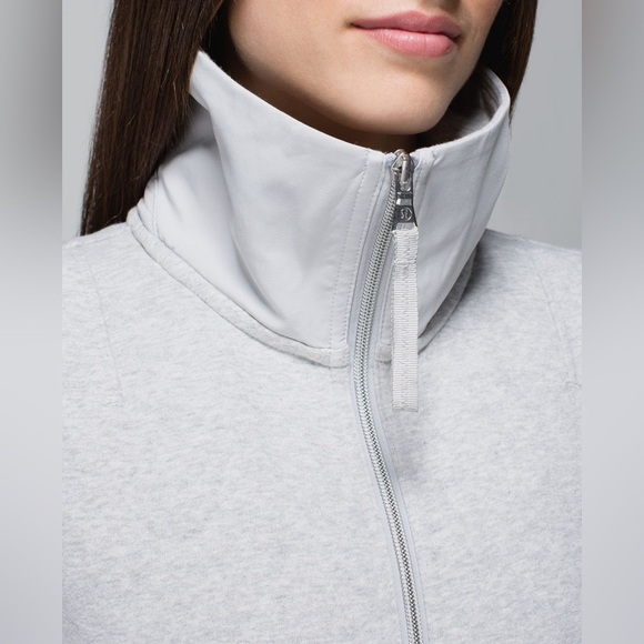 Lululemon En Route Jacket Heathered Light Grey Size 4 - Picture 5 of 16